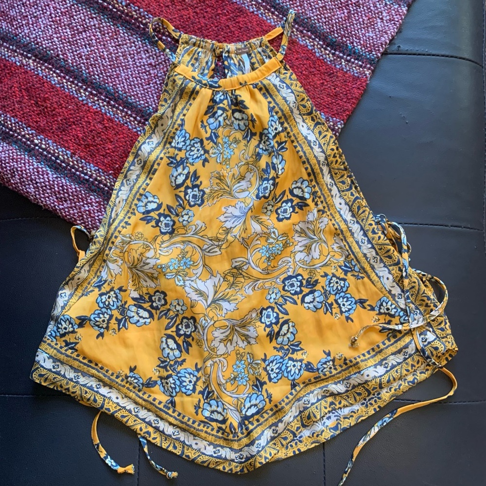 lace up sides bandana top